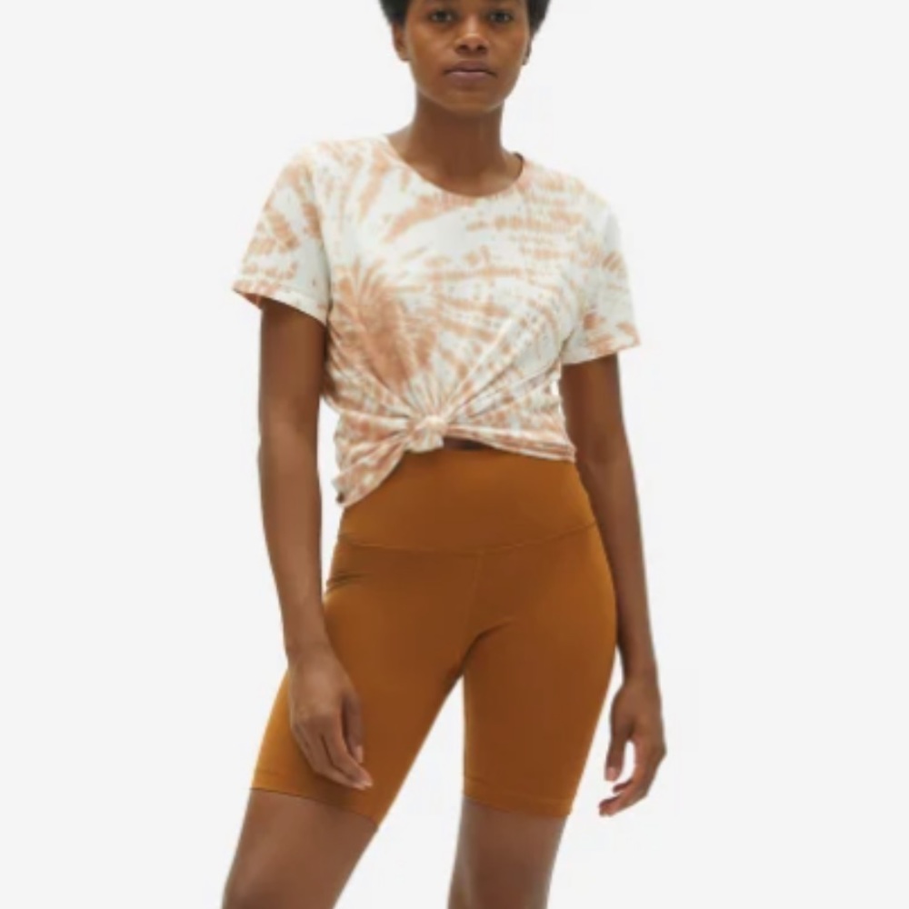 Everlane The Perform Bike Short Color: Copper excellent condition